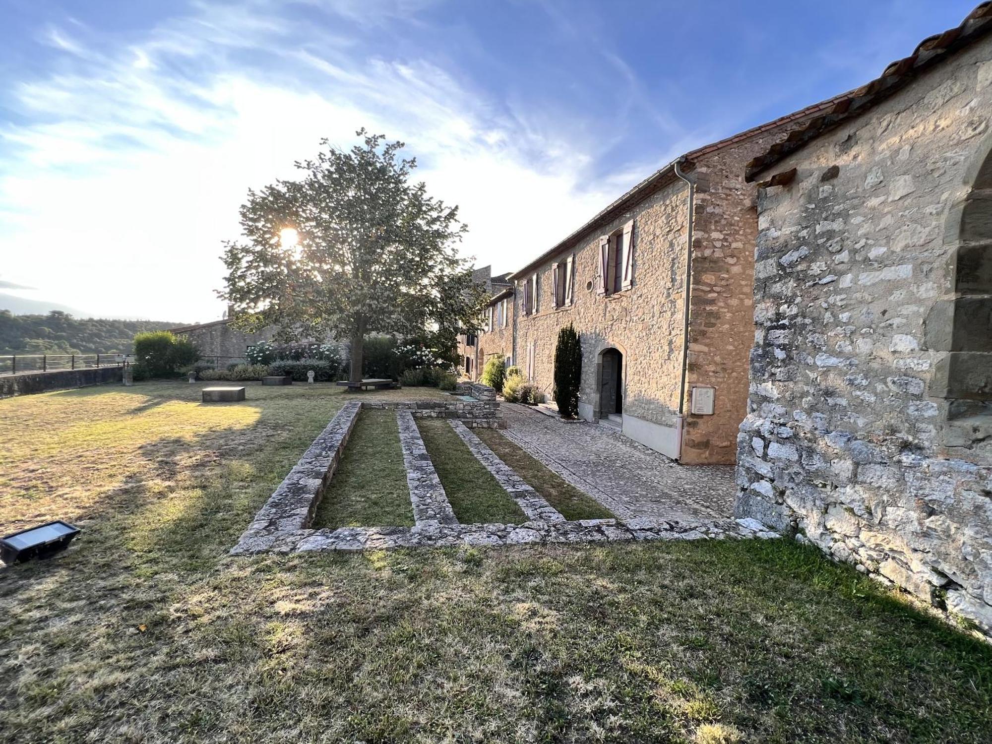 Logis Hotel Restaurant La Bergerie Aragon Zewnętrze zdjęcie