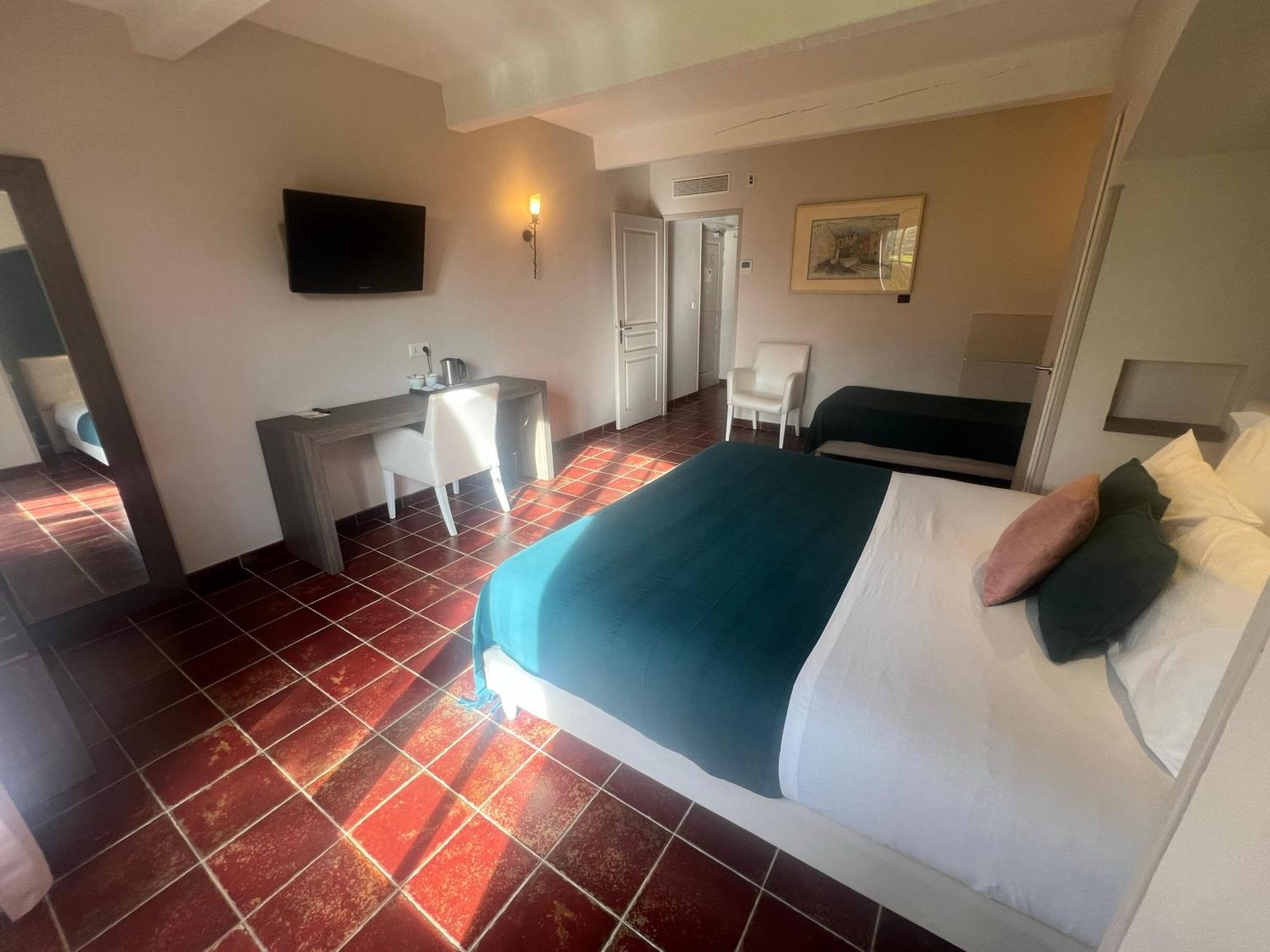 Logis Hotel Restaurant La Bergerie Aragon Zewnętrze zdjęcie