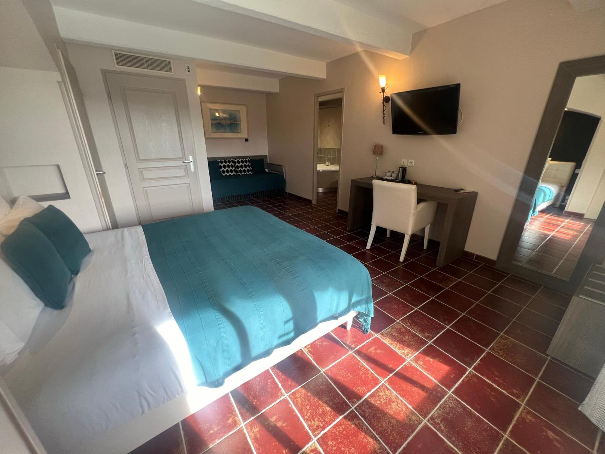 Logis Hotel Restaurant La Bergerie Aragon Zewnętrze zdjęcie