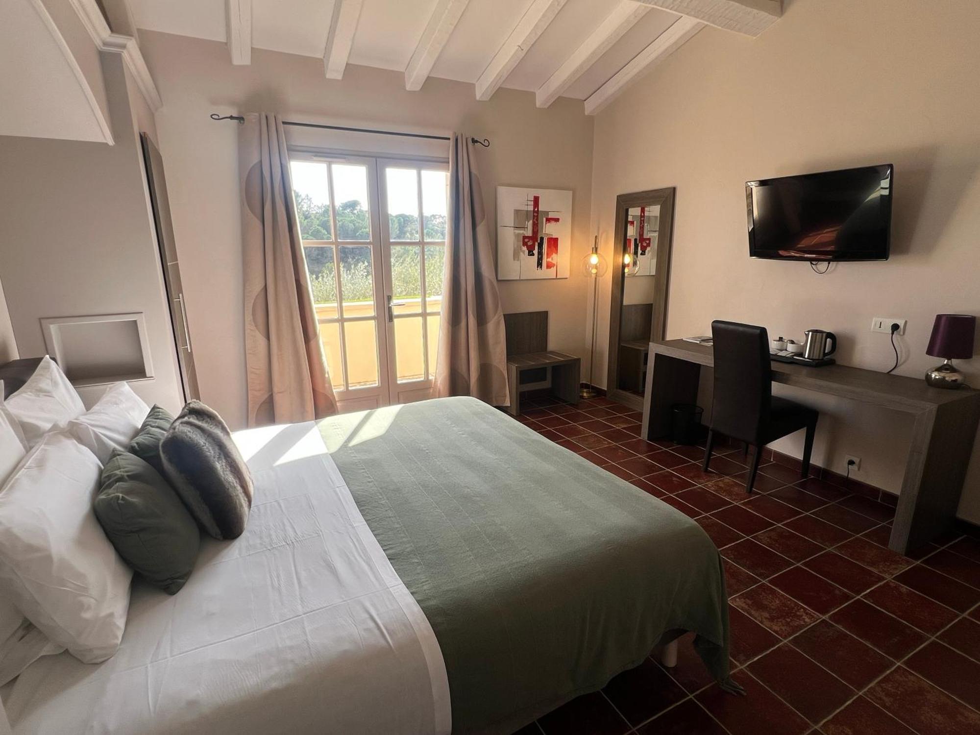 Logis Hotel Restaurant La Bergerie Aragon Zewnętrze zdjęcie
